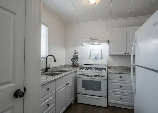 Property at 1220 Adams Ave Unit 3, Odessa, TX, 79761, 3 beds, 1 bath, [object Object]