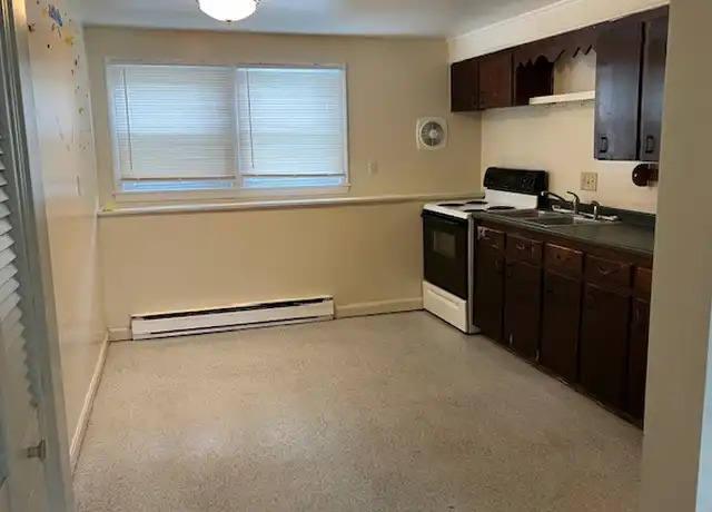 Property at 35 Armory St Unit 2, Keene, NH, 03431, 2 beds, 1 bath, [object Object]