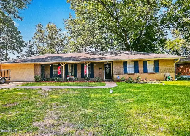 Property at 3231 Copperfield St, Jackson, MS, 39209, 4 beds, 2 baths, [object Object]