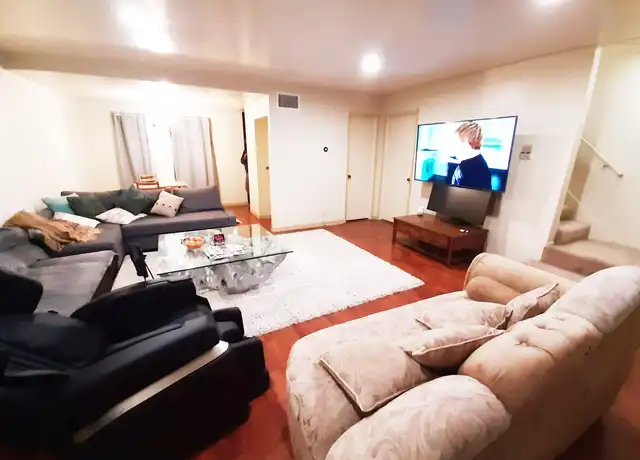 Property at 7115 Etiwanda Ave #3, Reseda, CA, 91335, 2 beds, 3 baths, [object Object]