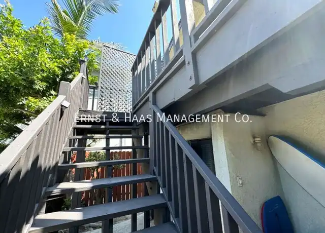 Property at 220 1/2 10th St, Seal Beach, CA, 90740, 1 bed, 1 bath, [object Object]