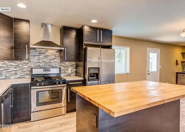 Property at 1015 E Marigold Ln, Tempe, AZ, 85288, 4 beds, 2 baths, [object Object]