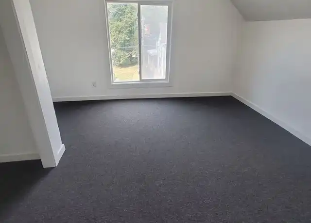 Property at 1027 Albert St Unit 3, Racine, WI, 53404, 2 beds, 1 bath, [object Object]