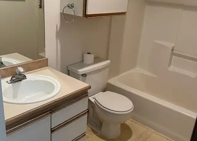 Property at 511 Yakima St #11, Wenatchee, WA, 98801, 2 beds, 1 bath, [object Object]