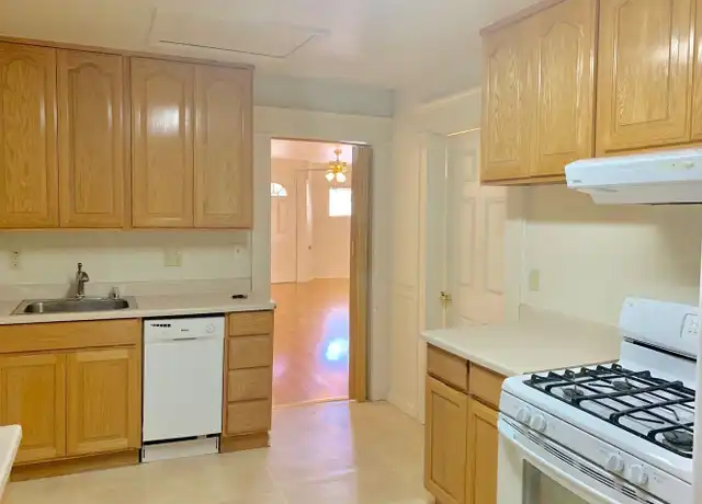 Property at 2715 West St Unit 2715, Oakland, CA, 94612, 1 bed, 1 bath, [object Object]