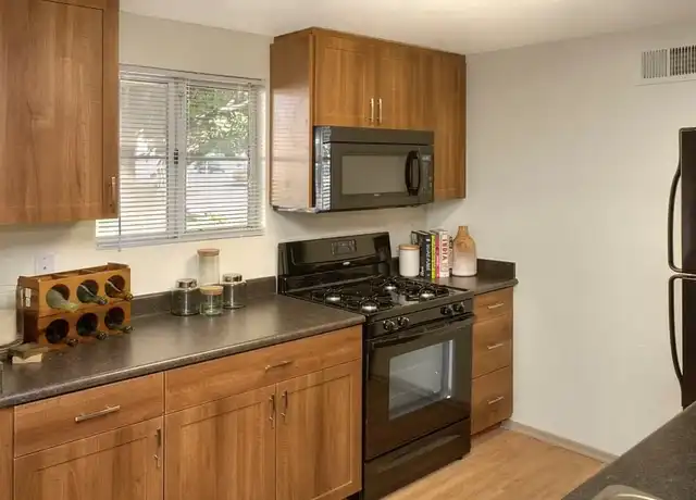 Property at eaves Santa Margarita - 111 Via Serena, Rancho Santa Margarita, CA, 92688, 0-2 beds, 1-2 bath, [object Object]