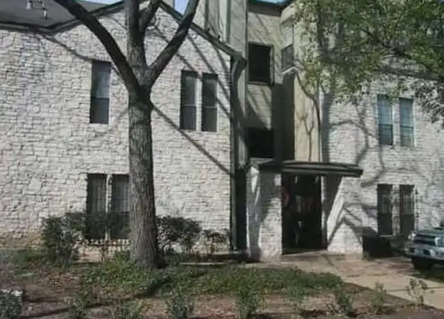 Property at 706 W 24th St #305, Austin, TX, 78705, 2 beds, 2 baths, [object Object]