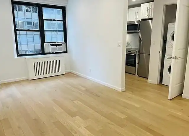 Property at 160 E 48th St Unit 13K1, New York, NY, 10017, 1 bed, 1 bath, [object Object]