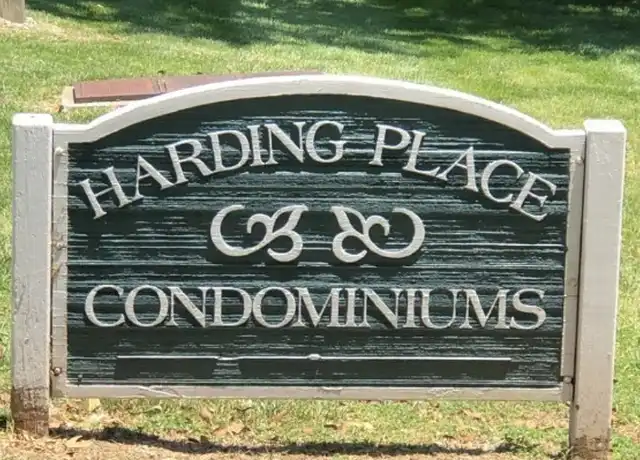 Property at 441 Harding Pl Unit A12, Nashville, TN, 37211, 2 beds, 1 bath, [object Object]