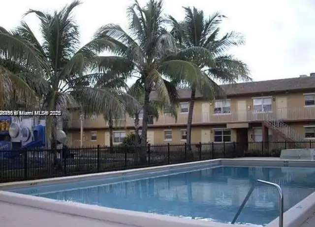 Property at 95 NE 41st St Unit M198, Oakland Park, FL, 33334, 1 bed, 1 bath, [object Object]