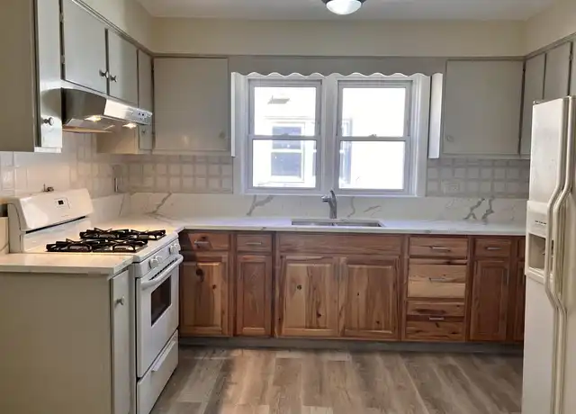 Property at 6233 N Kedzie Ave Unit 2A, Chicago, IL, 60659, 3 beds, 1 bath, [object Object]