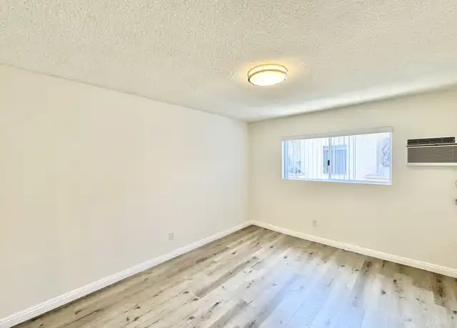 Property at 4336 Berryman Ave Unit 2, Los Angeles, CA, 90066, 2 beds, 1 bath, [object Object]