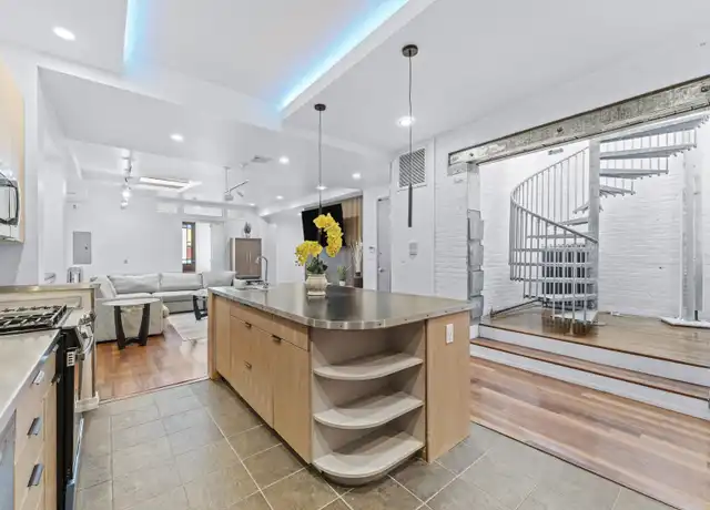 Property at 330 Montgomery St Unit 3, Jersey City, NJ, 07302, 3 beds, 2 baths, [object Object]