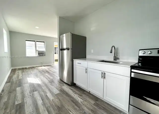 Property at 830 NW 7th St #4, Hallandale Beach, FL, 33009, 2 beds, 1 bath, [object Object]