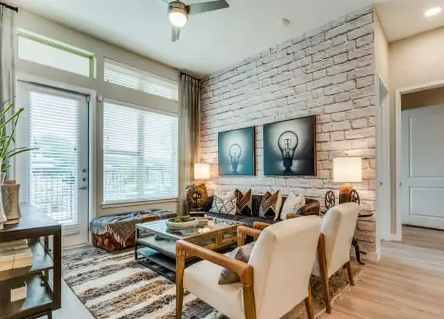 Property at 735 Washington Dr Unit 1026, Arlington, TX, 76011, 1 bed, 1 bath, [object Object]