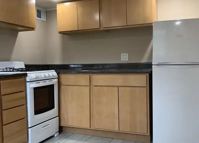 Property at 3135 N Tripp Ave, Chicago, IL, 60641, 1 bed, 1 bath, [object Object]