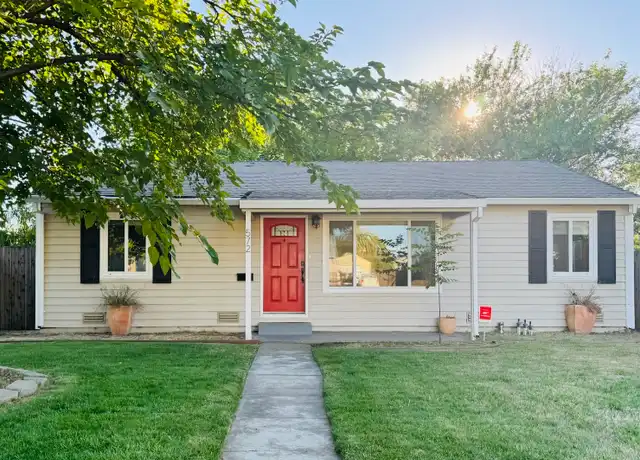 Property at 572 M St, Lincoln, CA, 95648, 3 beds, 2 baths, [object Object]