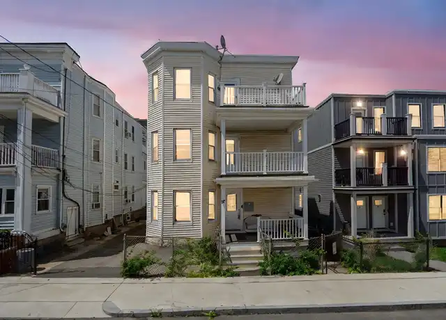 Property at 17 Hillsboro St Unit U2, Boston, MA, 02125, 3 beds, 1 bath, [object Object]