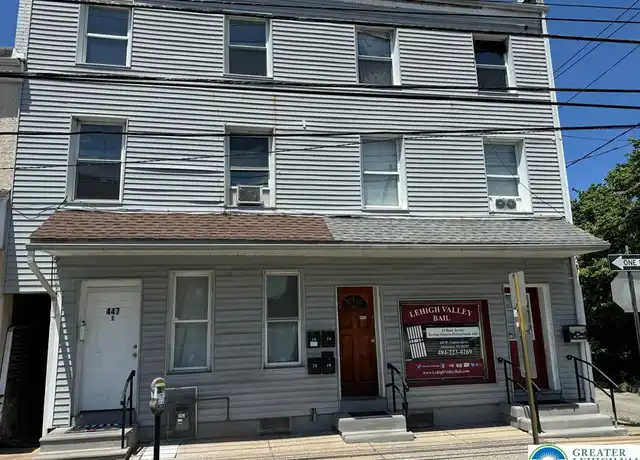 Property at 447 Linden St Apt 3, Allentown, PA, 18102, 1 bed, 1 bath, [object Object]