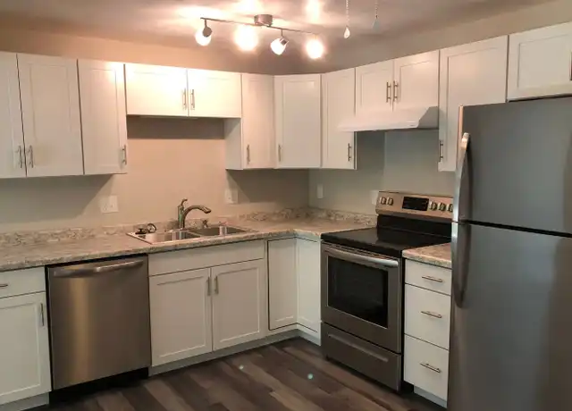 Property at 1818 W Pershing St Unit 4, Appleton, WI, 54914, 2 beds, 1 bath, [object Object]
