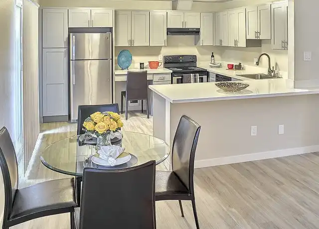 Property at 3030 Lake City - 3030 NE 143rd St, Seattle, WA, 98125, 1-2 bed, 1 bath, [object Object]