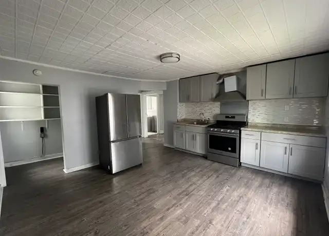 Property at 191 Newfield Ave, Bridgeport, CT, 06607, 0 beds, 1 bath, [object Object]