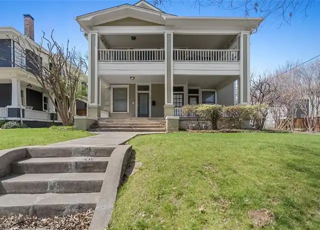 Property at 301 N Edgefield Ave, Dallas, TX, 75208, 3 beds, 2 baths, [object Object]