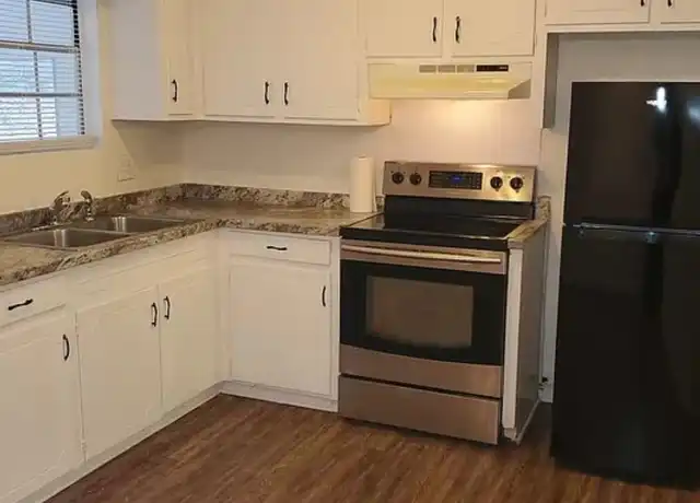 Property at 109 Horseshoe Cir, Columbia, SC, 29223, 3 beds, 1 bath, [object Object]
