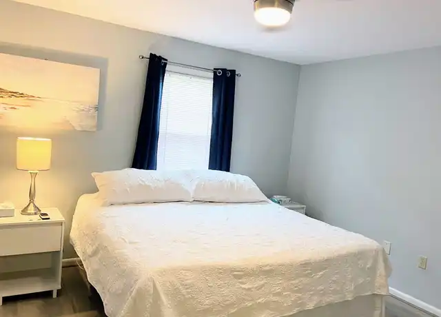 Property at 5260 Crossbow Cir Unit 15C, Roanoke, VA, 24018, 2 beds, 2 baths, [object Object]