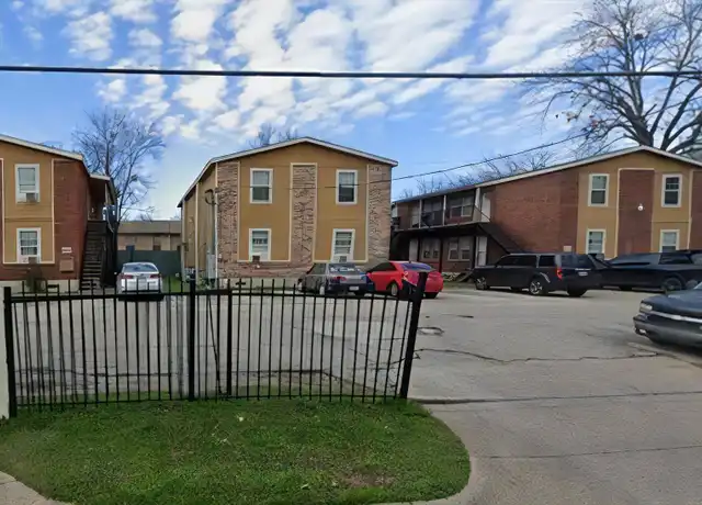 Property at 4907 Ware St Unit 202, Dallas, TX, 75223, 2 beds, 1 bath, [object Object]