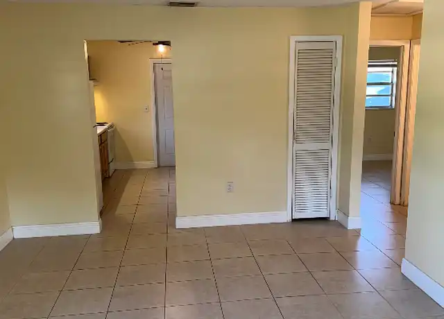 Property at 1732 Gladys St Unit Front, Largo, FL, 33774, 2 beds, 1 bath, [object Object]