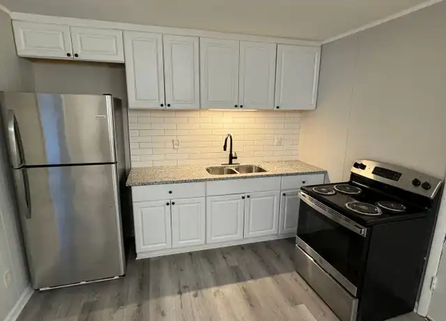 Property at 2700 Pitts Dr Unit 2710, Charlotte, NC, 28216, 2 beds, 1 bath, [object Object]