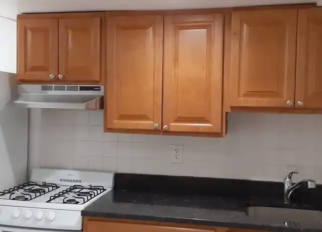 Property at 104 Beacon St Unit 1, Chelsea, MA, 02150, 0 beds, 1 bath, [object Object]