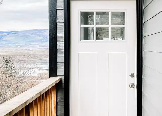Property at 2725 E 9th St, The Dalles, OR, 97058, 3 beds, 2.5 baths, [object Object]