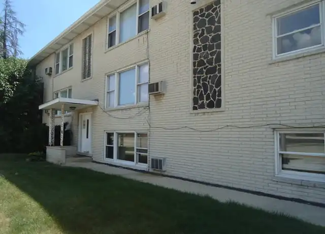 Property at 8701 S 81st Ct Unit 4E, Hickory Hills, IL, 60457, 2 beds, 1 bath, [object Object]