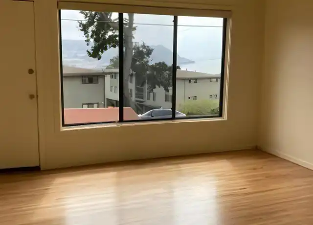 Property at 1552 Pershing Dr Unit B, San Francisco, CA, 94129, 3 beds, 1 bath, [object Object]