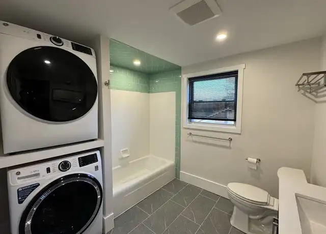 Property at 289 Walnut St Unit 2, Stoughton, MA, 02072, 1 bed, 1 bath, [object Object]