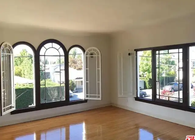 Property at 1901 N Commonwealth Ave Unit 9, Los Angeles, CA, 90027, 0 beds, 1 bath, [object Object]