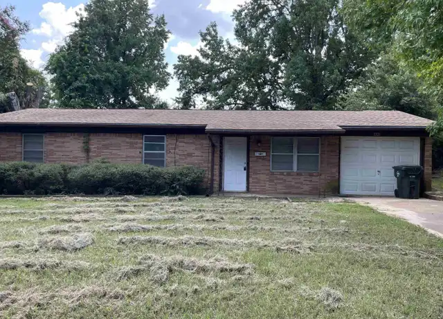 Property at 2221 Airline Dr, Tyler, TX, 75701, 3 beds, 1.5 baths, [object Object]