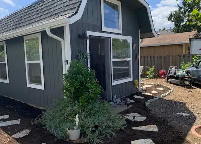 Property at 6619 SE Woodstock Blvd Unit b, Portland, OR, 97206, 1 bed, 1 bath, [object Object]