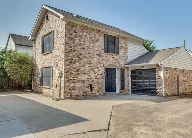 Property at 1520 McCoy St, Dallas, TX, 75204, 2 beds, 2 baths, [object Object]