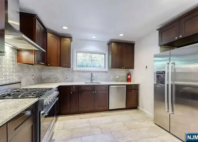 Property at 74 Buff Rd, Tenafly, NJ, 07670, 4 beds, 4.5 baths, [object Object]