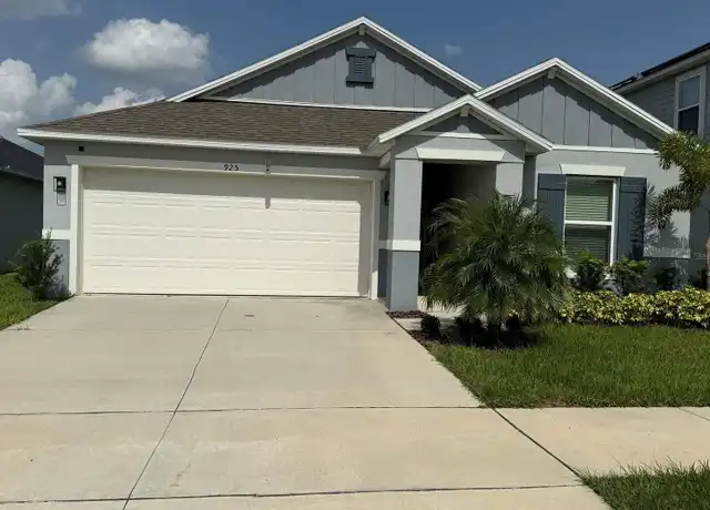 Property at 925 Overpool Ave, Davenport, FL, 33896, 4 beds, 2 baths, [object Object]