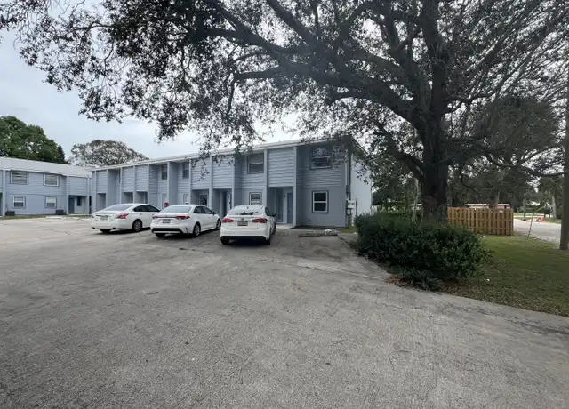 Property at 622 S 11th St Unit 5, Fort Pierce, FL, 34950, 3 beds, 1.5 baths, [object Object]