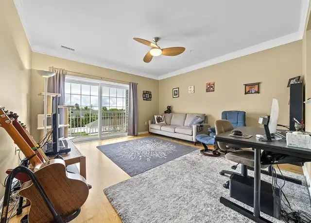 Property at 204 Clocktower Dr #304, Waltham, MA, 02452, 2 beds, 1 bath, [object Object]