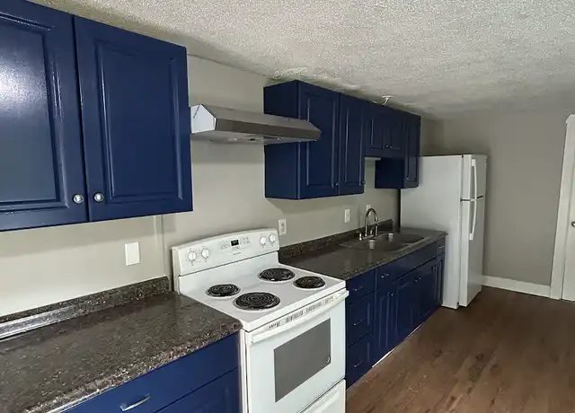 Property at 150 S Main St Unit 6, Newport, NH, 03773, 2 beds, 1 bath, [object Object]