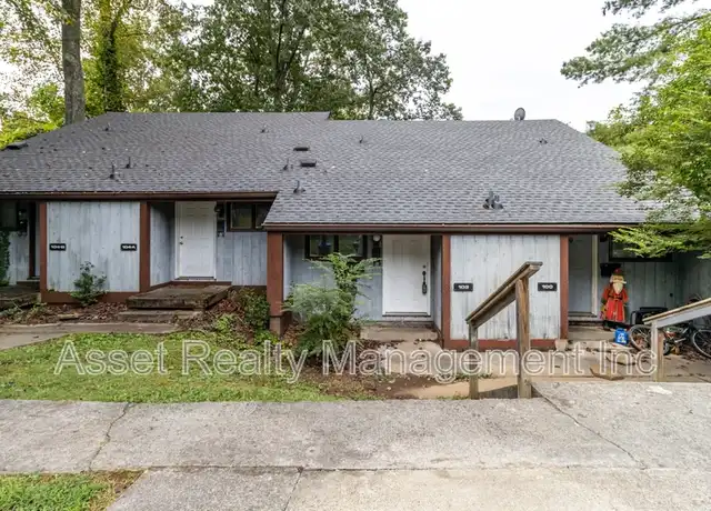 Property at 102 Walnut Ln, Oak Ridge, TN, 37830, 2 beds, 1.5 baths, [object Object]