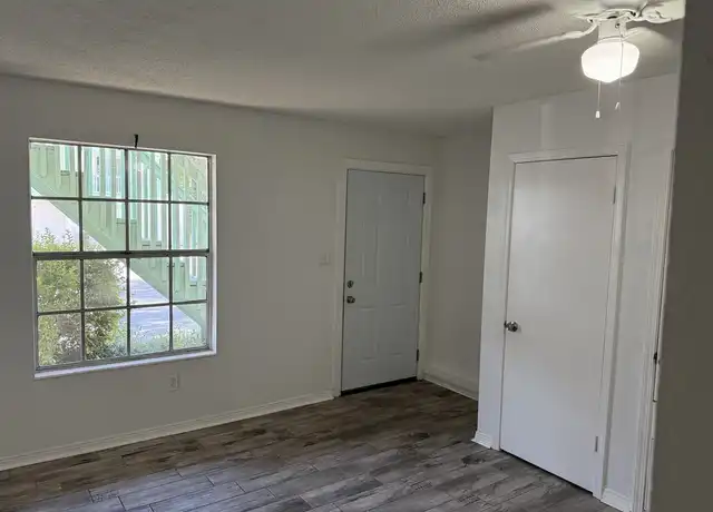 Property at 8026 Stark Ave Unit B, Pensacola, FL, 32514, 1 bed, 1 bath, [object Object]