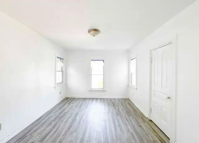 Property at 836 E Shiawassee St, Lansing, MI, 48912, 1 bed, 1 bath, [object Object]