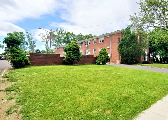 Property at 720 Westfield Ave Unit CC2, Elizabeth, NJ, 07208, 3 beds, 1 bath, [object Object]